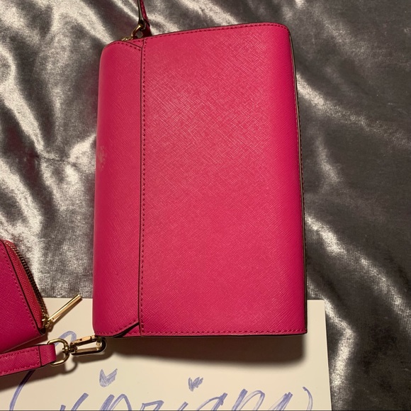 Crossbody handbag purse and wallet (not separating) - Picture 2 of 4